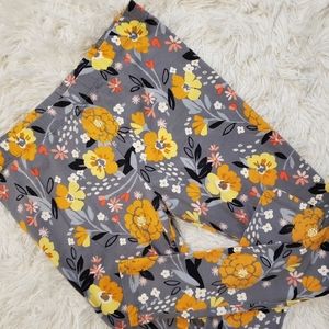 Girl's Gray Leggings with Floral Print sz L 12/14